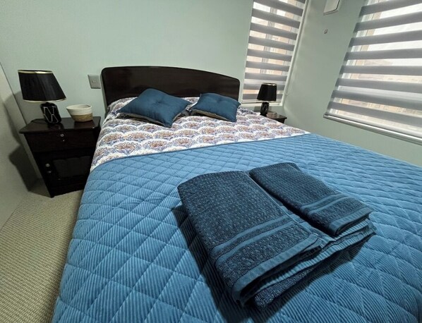 Internet, bed sheets