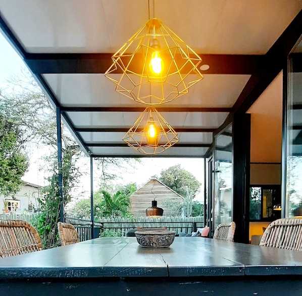 Outdoor dining