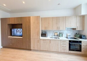 Microwave, oven, stovetop, dishwasher