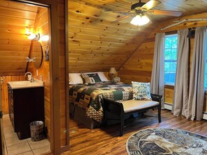 4 bedrooms, internet, bed sheets