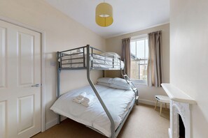 2 habitaciones, wifi gratis y ropa de cama