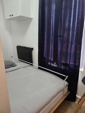 1 bedroom, iron/ironing board, WiFi, bed sheets