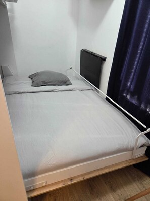 1 bedroom, WiFi, bed sheets - Quiet apartment - Near Paris & the Metro (Ivry-sur-Seine)
