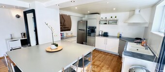 House in the quiet city center !