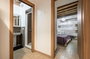 2 makuuhuonetta, silitysrauta/-lauta, Wi-Fi