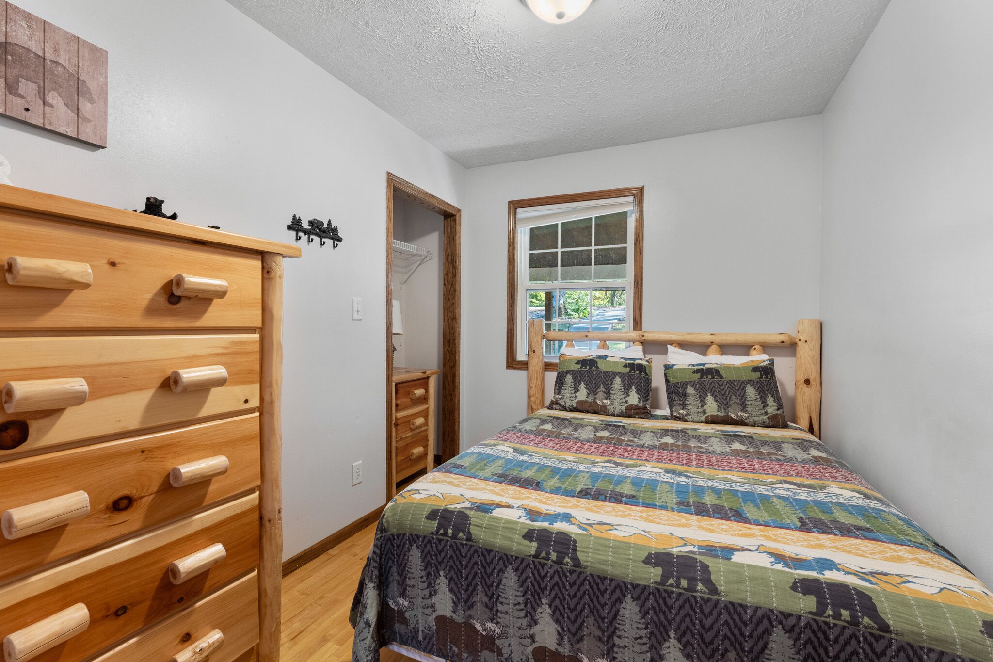 3 quartos, Wi-Fi de cortesia, roupa de cama
