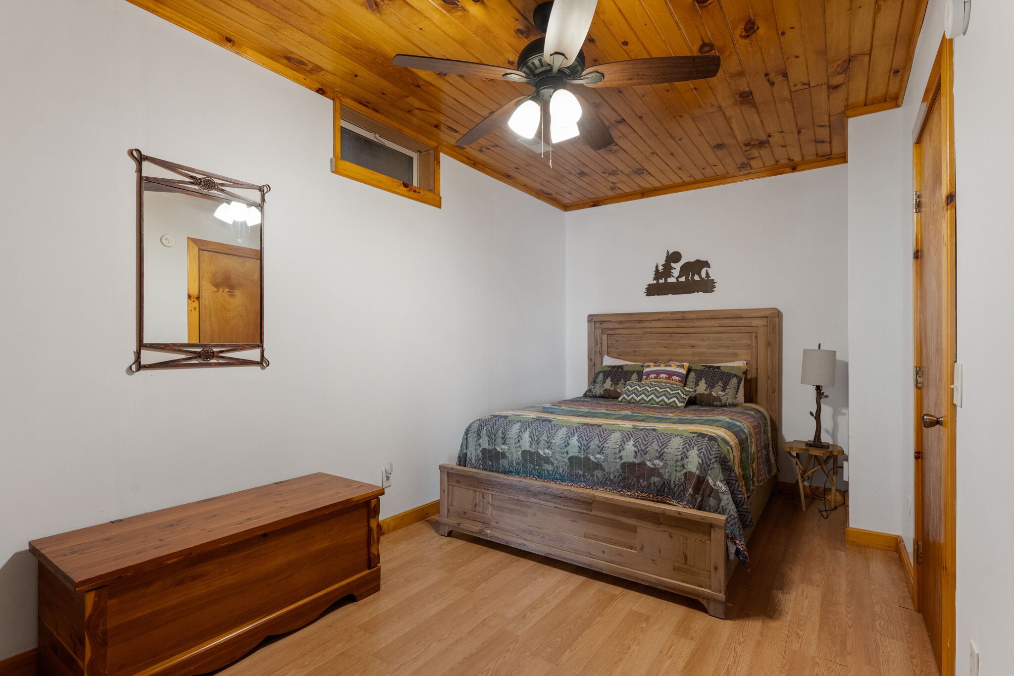 3 habitaciones, wifi gratis y ropa de cama 