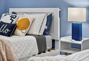 4 bedrooms, desk, iron/ironing board, travel crib