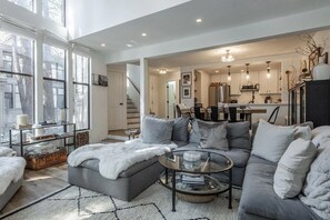 Smart-TV, peis, fotballspill og bordtennis