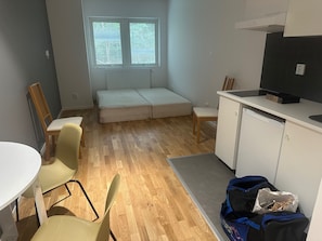 1 quarto, Wi-Fi de cortesia, roupa de cama
