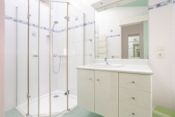 Shower, hair dryer