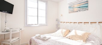 Guest Room Heraudeau 2 - with shared garden and air conditioning