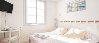 Guest Room Heraudeau 2 - with shared garden and air conditioning