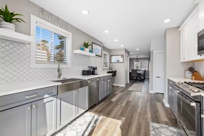 Microwave, oven, stovetop, dishwasher