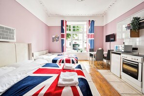 1 bedroom, iron/ironing board, WiFi, bed sheets