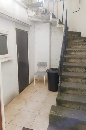 Interior - British-style (01) Studio - Hyde Park (Greater London)