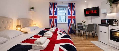 1 chambre, fer et planche Ă repasser, Wi-Fi, draps fournis