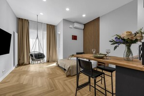 Iron/ironing board, WiFi, bed sheets - Białołęka Studio – A/C, Terrace with Garden (Warszawa)