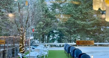 Hotel Oscar Mountain Retreat