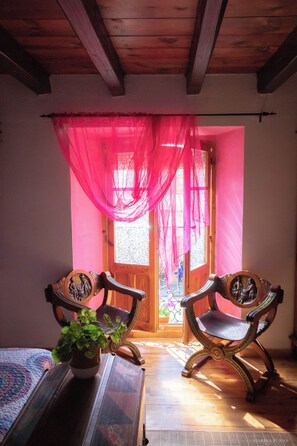 Classic Double Room, Pets Allowed, City View | Free WiFi - Hostal restaurante la Moruga (Hortigüela)