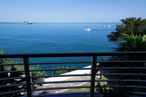 4 Bedroom pent house overlooking the ocean.