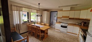 Private kitchen - Spacious villa in idyllic fishing village, Västerbotten (Västerbottens län)