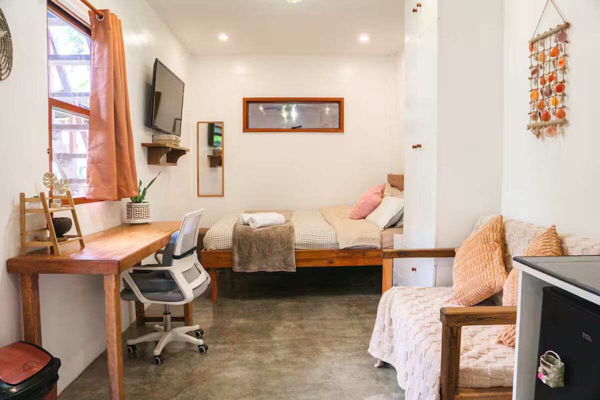 1 bedroom, iron/ironing board, WiFi, bed sheets