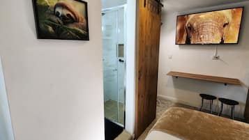 Down duvets, Select Comfort beds, in-room safe, free WiFi