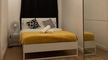 4 bedrooms, iron/ironing board, free WiFi, bed sheets