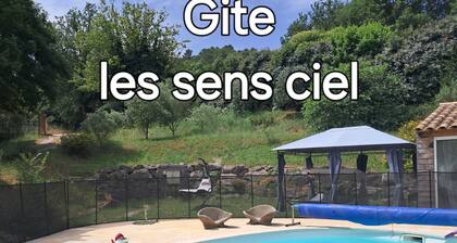 gĂźte 2 Ă 4 places piscine jacuzzi