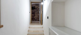 Apartment 'Ride Home 2' with Mountain View, Shared Garden and Wi-Fi