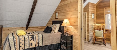 Desk, WiFi, bed sheets