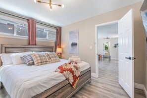 2 多间卧室、熨斗/熨衣板、上网接入