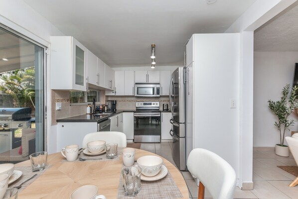 Microwave, oven, stovetop, dishwasher