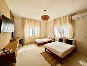4 bedrooms, iron/ironing board, WiFi, bed sheets