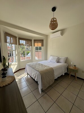 Standard Double Room, City View | Free WiFi - Casa Santa Elena Fuertevali (Antiguo Cuscatlán)