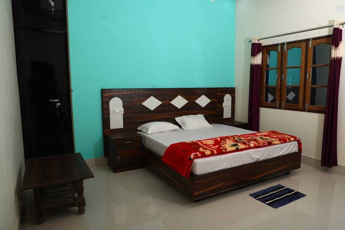 Basic Double Room