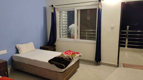 Family Quadruple Room, Balcony, Mountain View