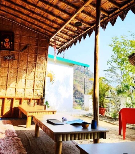 Nature villa cafe and homestay 