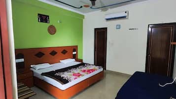 Chambre Quadruple Familiale, balcon, vue montagne