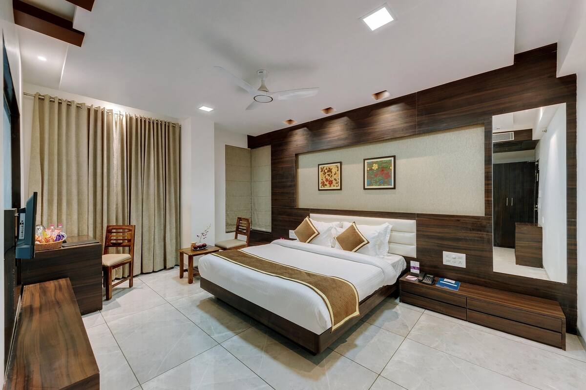 Premium bedding, memory-foam beds, minibar, in-room safe