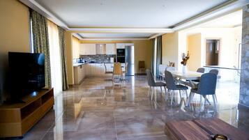 Huvila, esteetön | 3 makuuhuonetta, internet