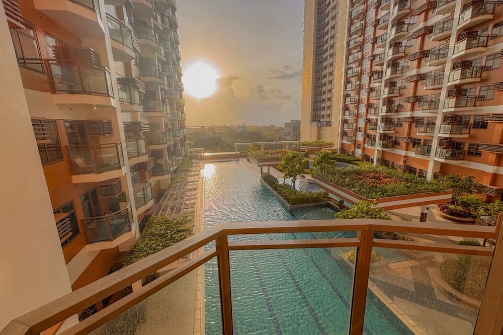 Radiance Manila bay 2 br & 3 bath