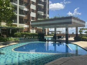 Exterior - Radiance Manila bay 2 br & 3 bath (Pasay)