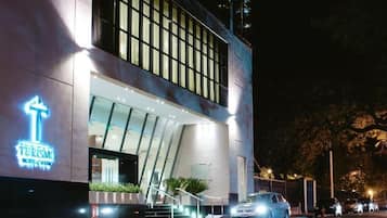 Front of property - evening/night