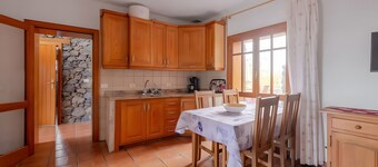 Country House 'El Almendro' with Sea Views, Shared Terrace and Wi-Fi