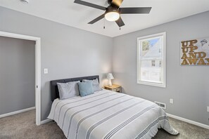 4 dormitorios, tabla de planchar con plancha, wifi y ropa de cama