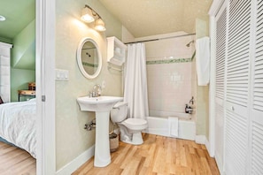 Towels, soap, toilet paper