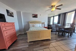 2 bedrooms, Internet - Cozy Combo ~ Adjoining Condos ~ Pool Open (Daytona Beach)