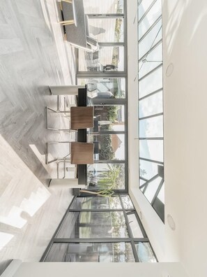 Interior - Pass the Keys | Large Family Home + Parking - Oxford (Oxford)